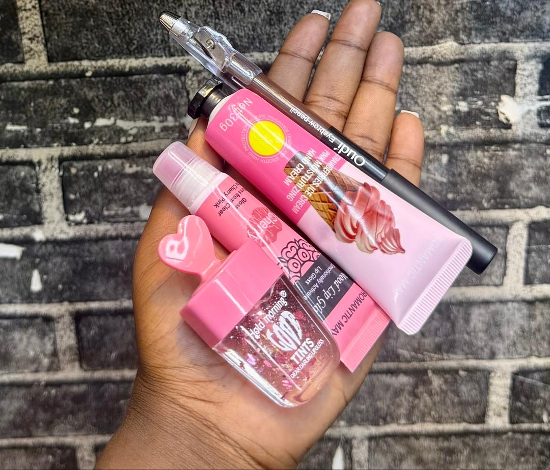 Lipgloss & handcream & wanja